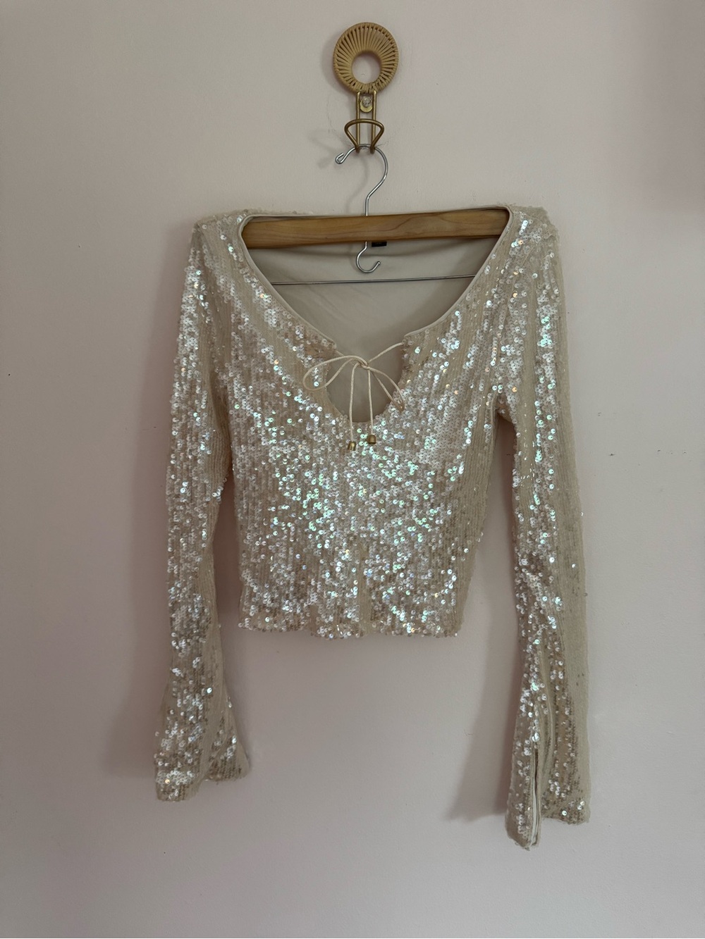 Cream/gold Sequin Lace-Up Long Sleeve Crop Top